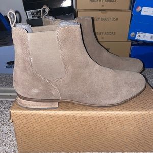Chelsea Boots